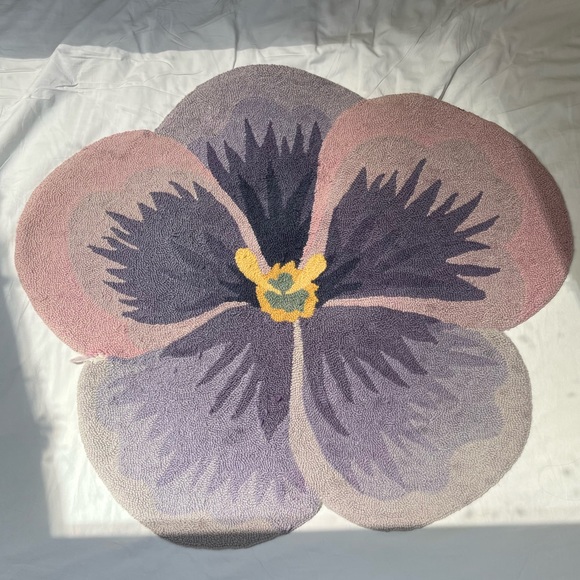 Vintage Viola Flower / pansy Area Rug - Pink, Purple,Blue - Picture 1 of 9